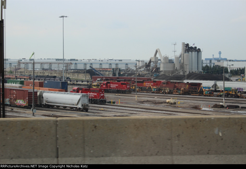 CP Bensenville Yard